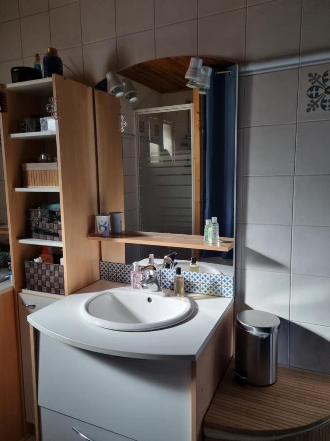 Chez Lofred 2 Homestay Four